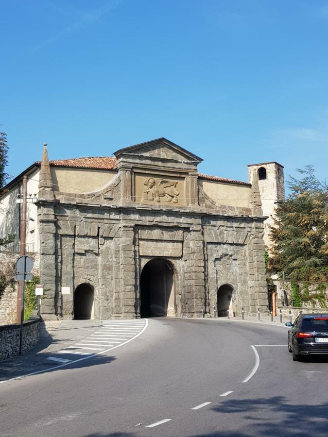 Charmerooms Palazzo Stampa Bergamo Bagian luar foto